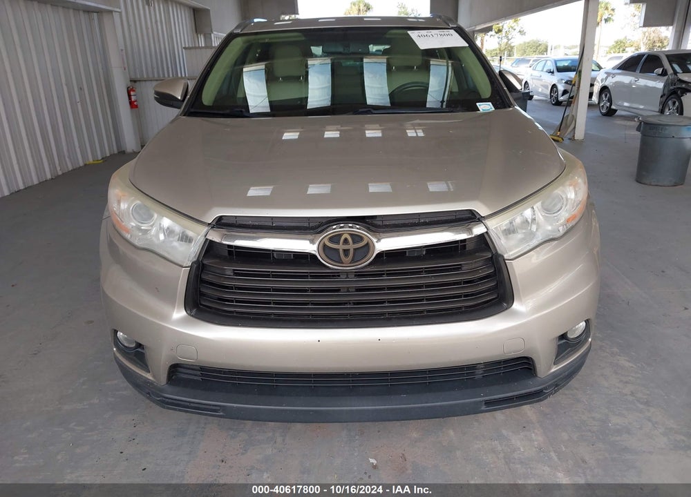 2014 TOYOTA HIGHLANDER XLE V6 VIN: 5TDJKRFH3ES052582