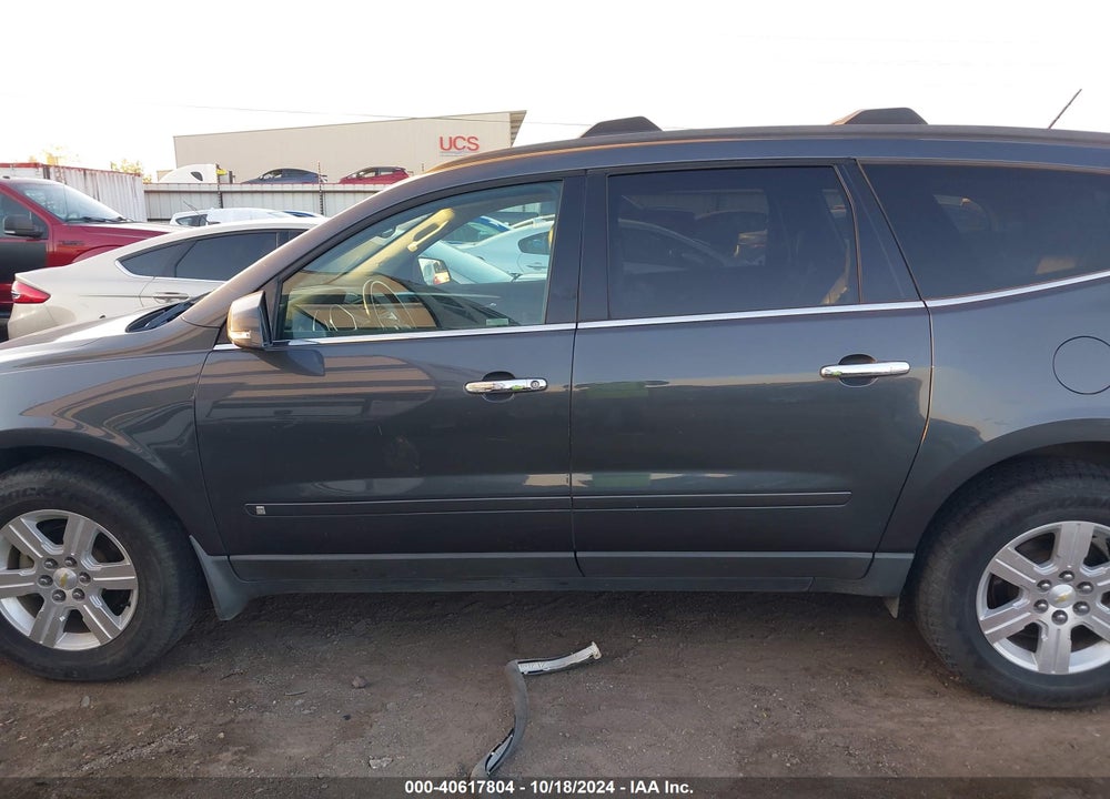 2010 CHEVROLET TRAVERSE LT VIN: 1GNLRGED7AS119863