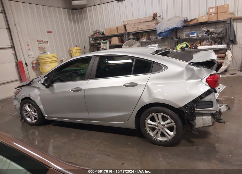 2018 CHEVROLET CRUZE LT AUTO VIN: 1G1BE5SM4J7129304