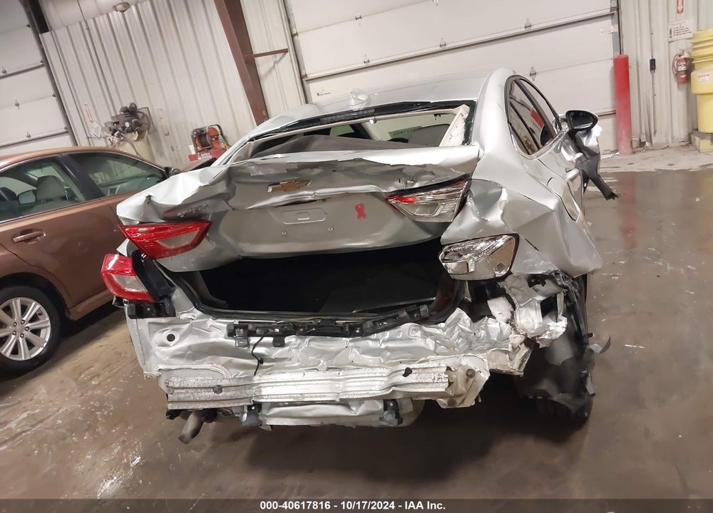 2018 CHEVROLET CRUZE LT AUTO VIN: 1G1BE5SM4J7129304