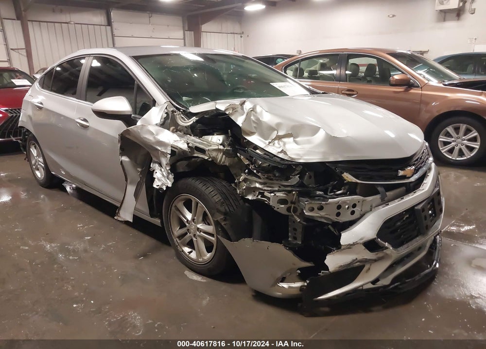 2018 CHEVROLET CRUZE LT AUTO VIN: 1G1BE5SM4J7129304