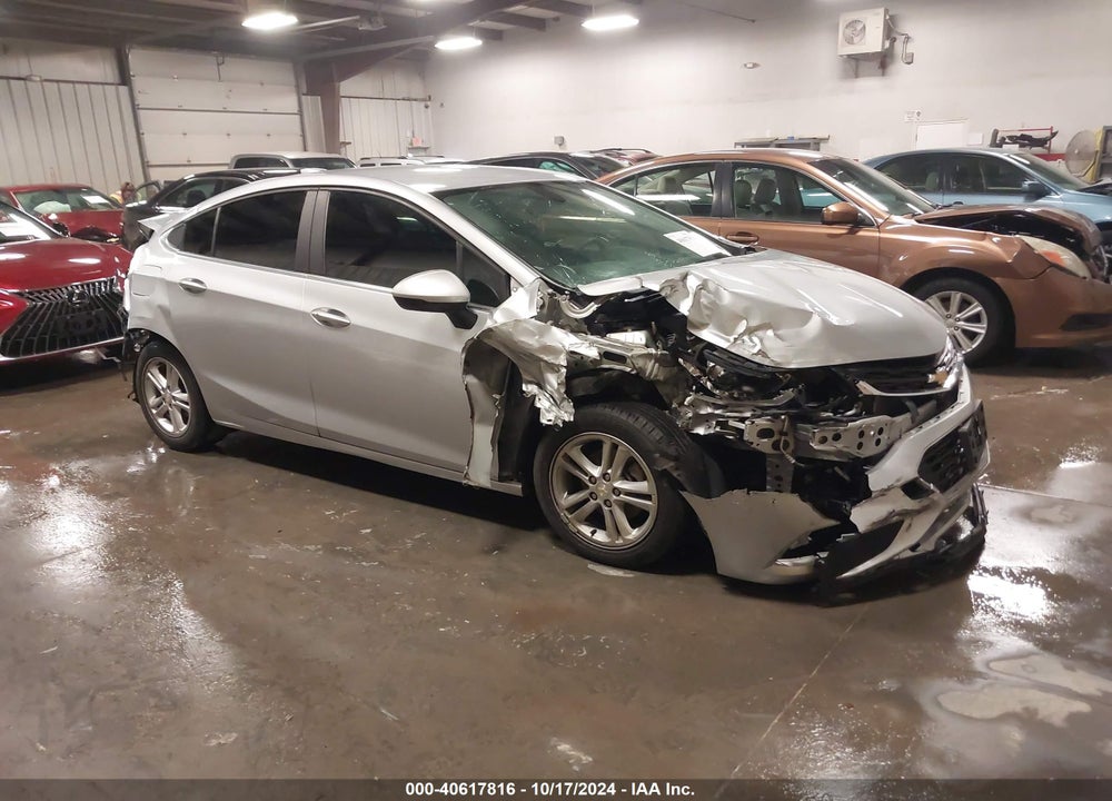 2018 CHEVROLET CRUZE LT AUTO VIN: 1G1BE5SM4J7129304