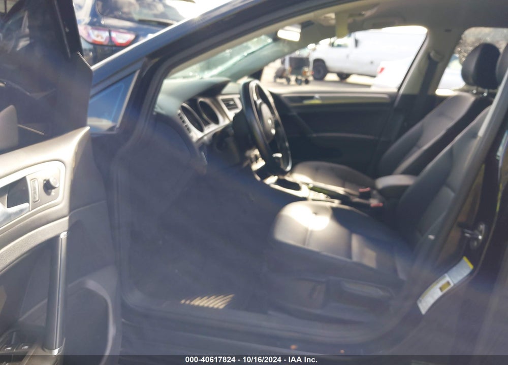 2015 VOLKSWAGEN GOLF VIN: 3VW2A7AU8FM061597