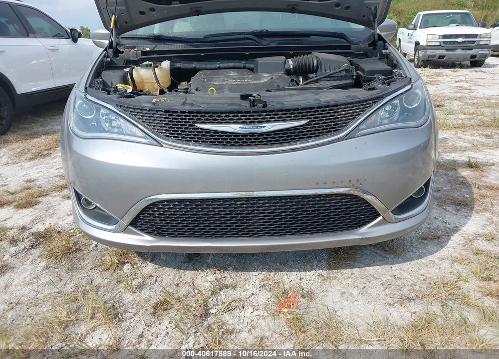 2017 CHRYSLER PACIFICA TOURING L VIN: 2C4RC1BG5HR511042