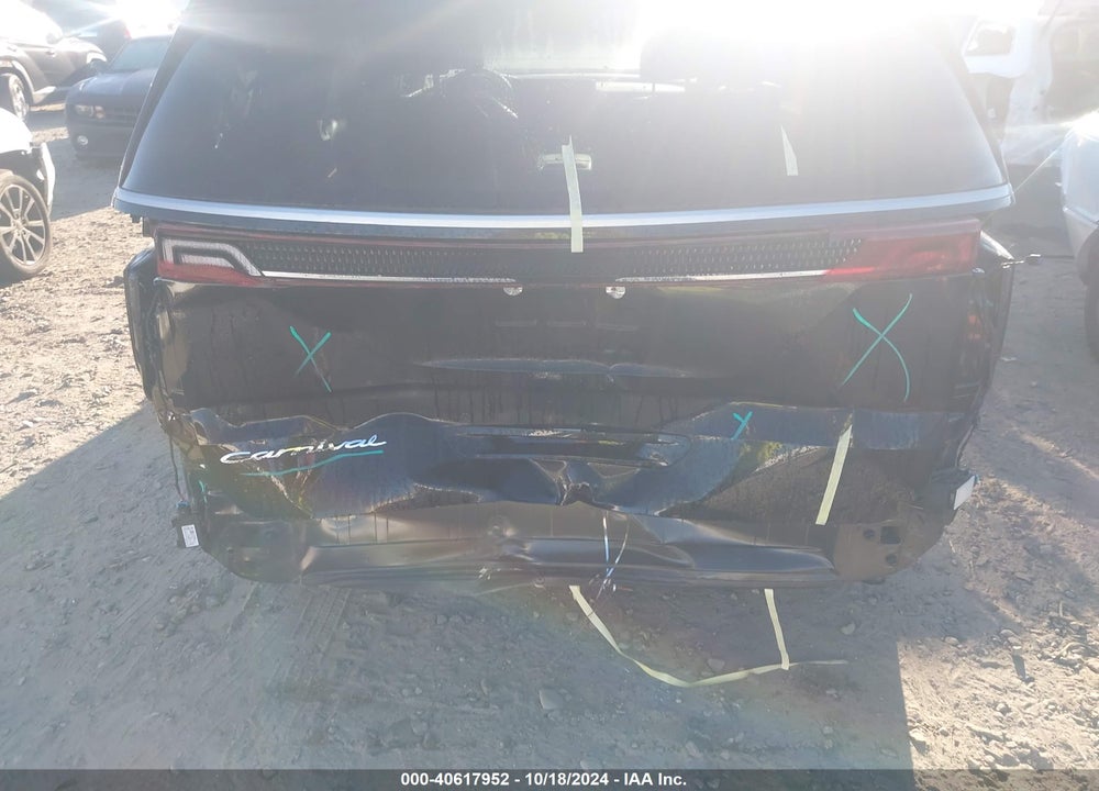 2022 KIA CARNIVAL MPV LX SEAT PACKAGE VIN: KNDNB4H32N6103091