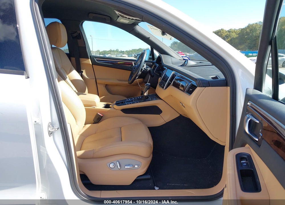 2018 PORSCHE MACAN VIN: WP1AA2A59JLB20630