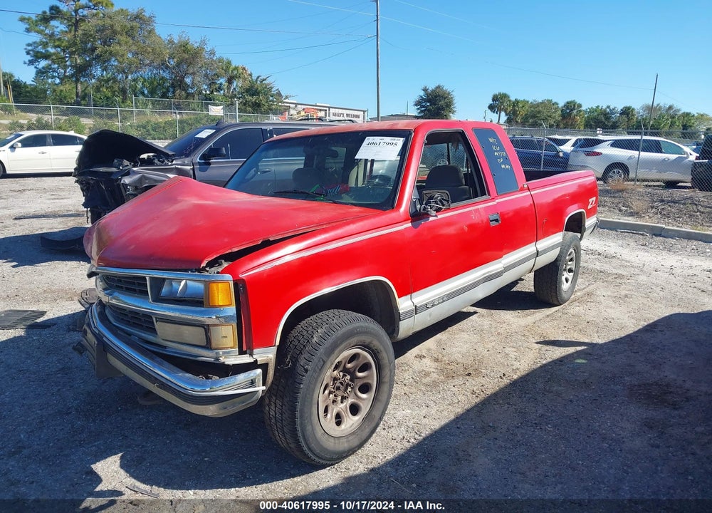 1995 CHEVROLET GMT-400 K1500 VIN: 1GCEK19K2SE208168