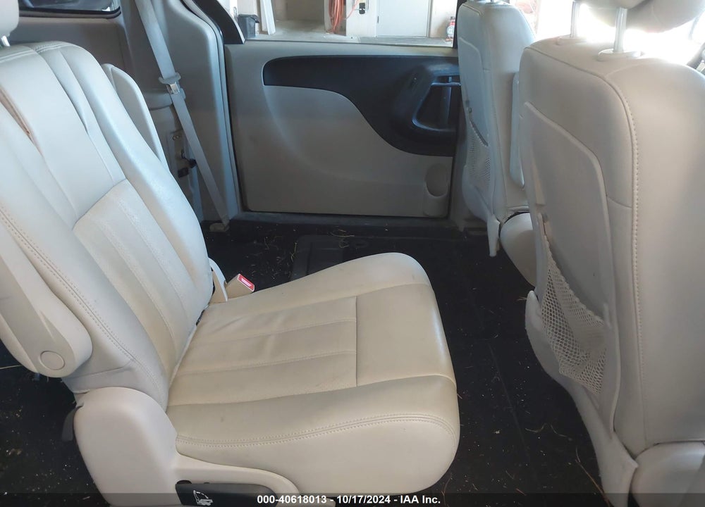 2012 CHRYSLER TOWN & COUNTRY TOURING VIN: 2C4RC1BG3CR187548