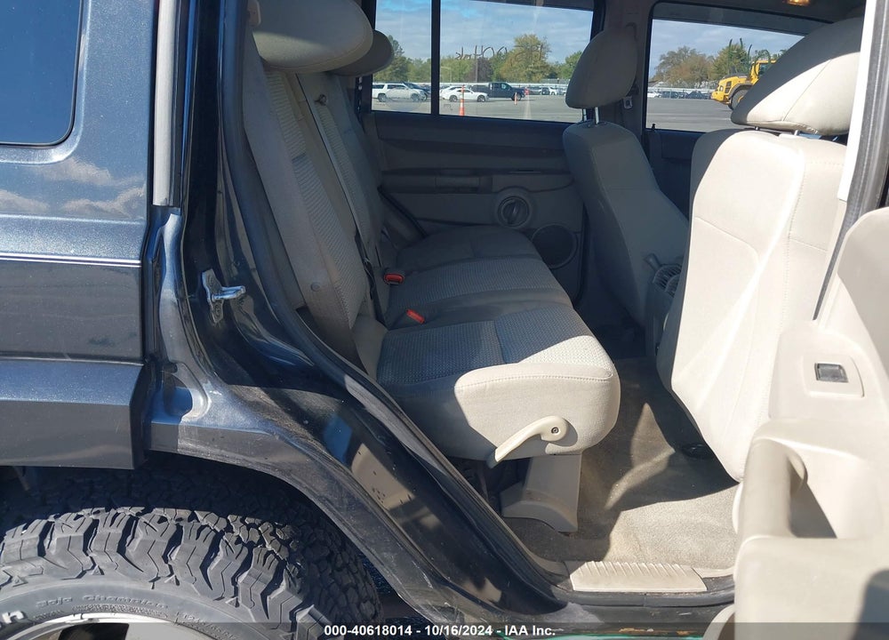 2008 JEEP COMMANDER SPORT VIN: 1J8HG48K58C233046