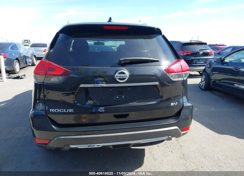 2017 NISSAN ROGUE SV VIN: KNMAT2MT6HP526633