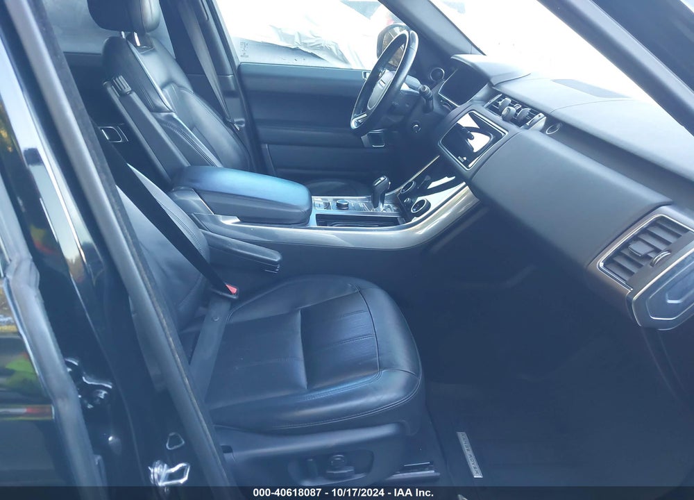 2018 LAND ROVER RANGE ROVER SPORT HSE VIN: SALWR2RV3JA192870