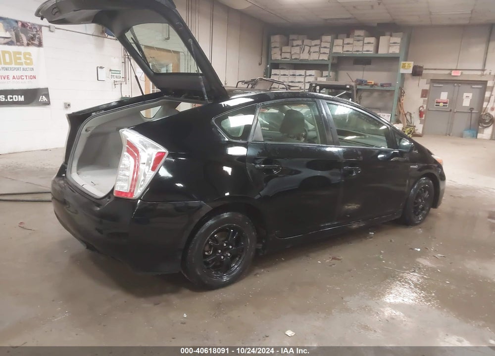 2014 TOYOTA PRIUS TWO VIN: JTDKN3DU3E1772602