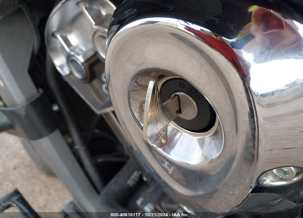 2015 INDIAN MOTORCYCLE CO. SCOUT ABS VIN: 56KMSA00XF3102330