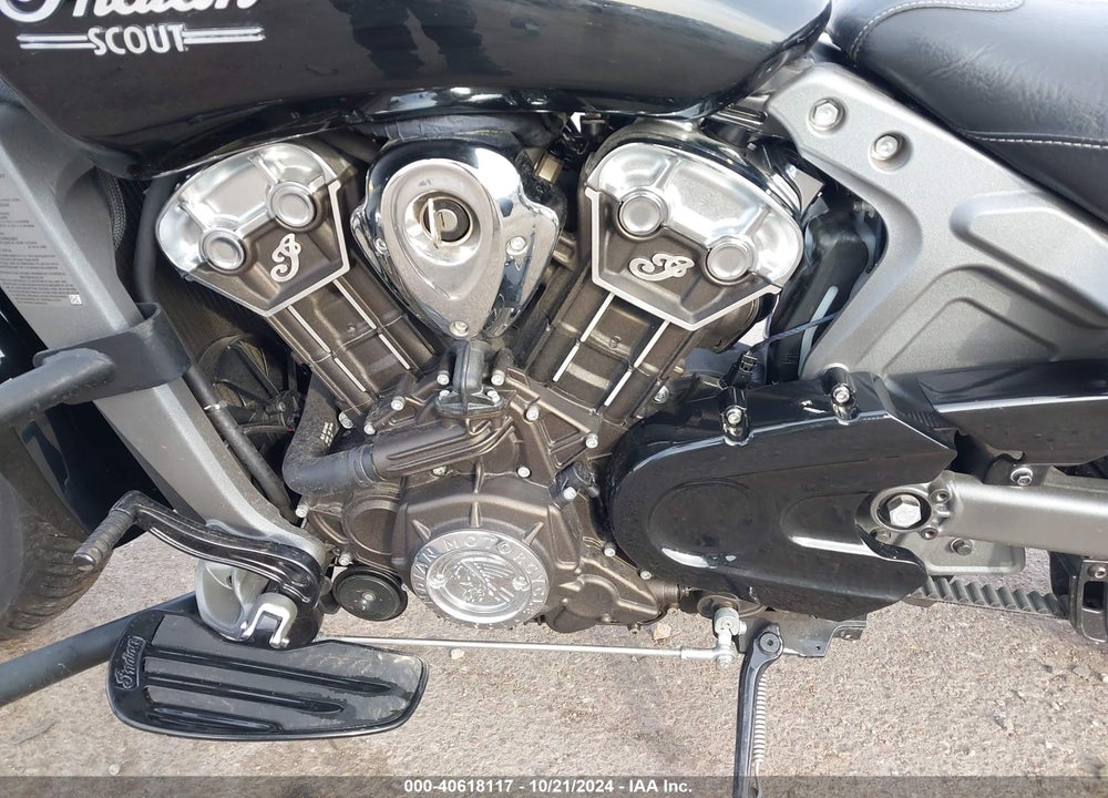 2015 INDIAN MOTORCYCLE CO. SCOUT ABS VIN: 56KMSA00XF3102330