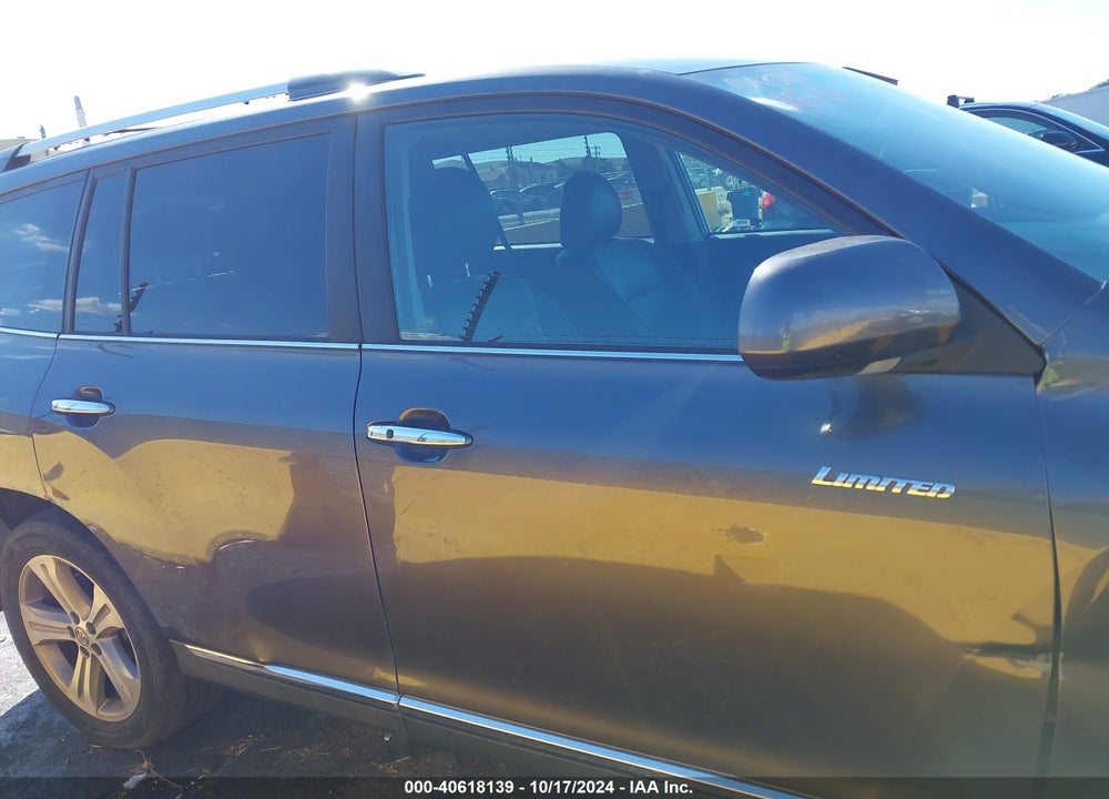 2011 TOYOTA HIGHLANDER LIMITED V6 VIN: 5TDDK3EH0BS076748