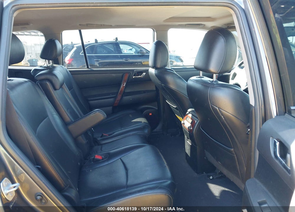 2011 TOYOTA HIGHLANDER LIMITED V6 VIN: 5TDDK3EH0BS076748