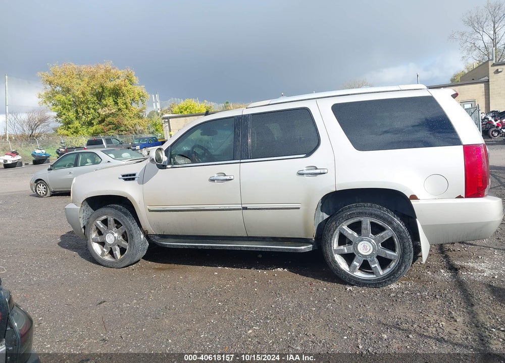 2007 CADILLAC ESCALADE STANDARD VIN: 1GYFK63827R307730
