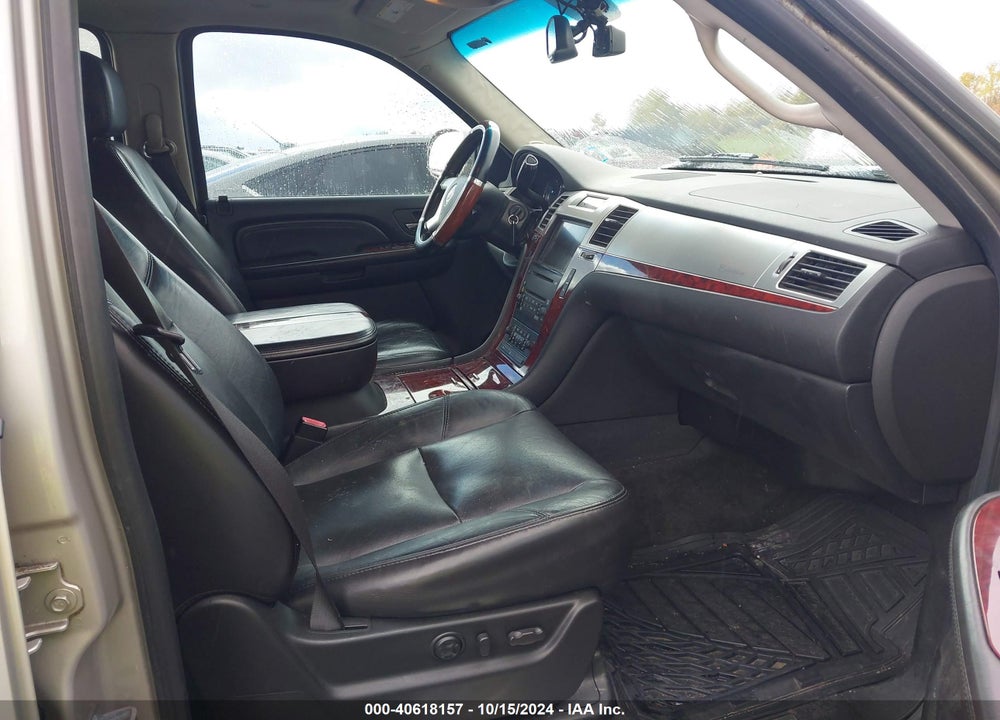 2007 CADILLAC ESCALADE STANDARD VIN: 1GYFK63827R307730