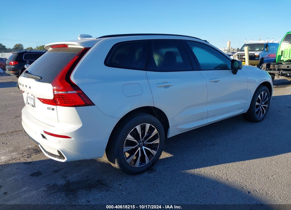 2024 VOLVO XC60 B5 PLUS DARK THEME VIN: YV4L12RL7R1829008