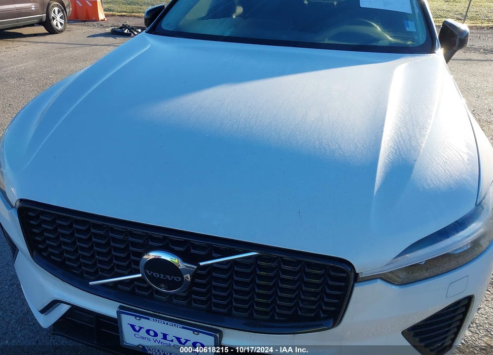2024 VOLVO XC60 B5 PLUS DARK THEME VIN: YV4L12RL7R1829008