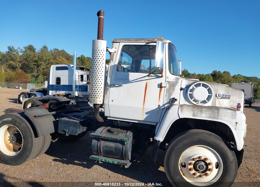 1990 FORD N-SERIES LN8000F VIN: 1FTYR82A6LVA22640
