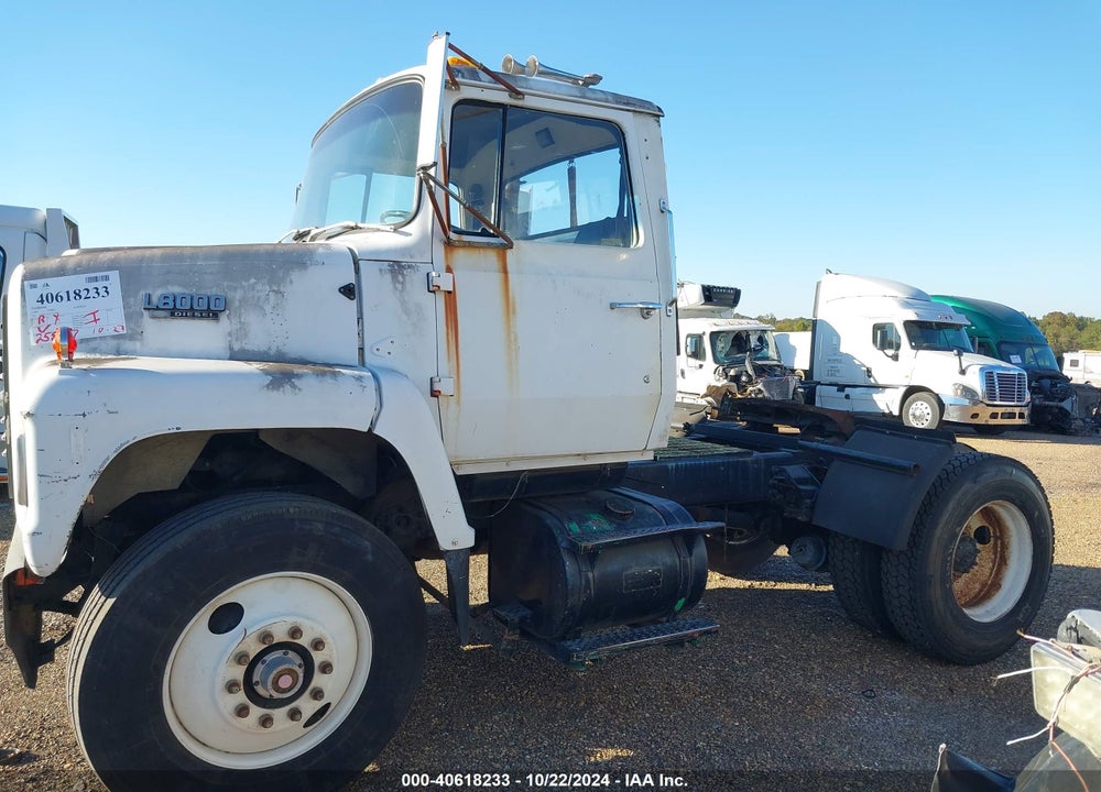 1990 FORD N-SERIES LN8000F VIN: 1FTYR82A6LVA22640