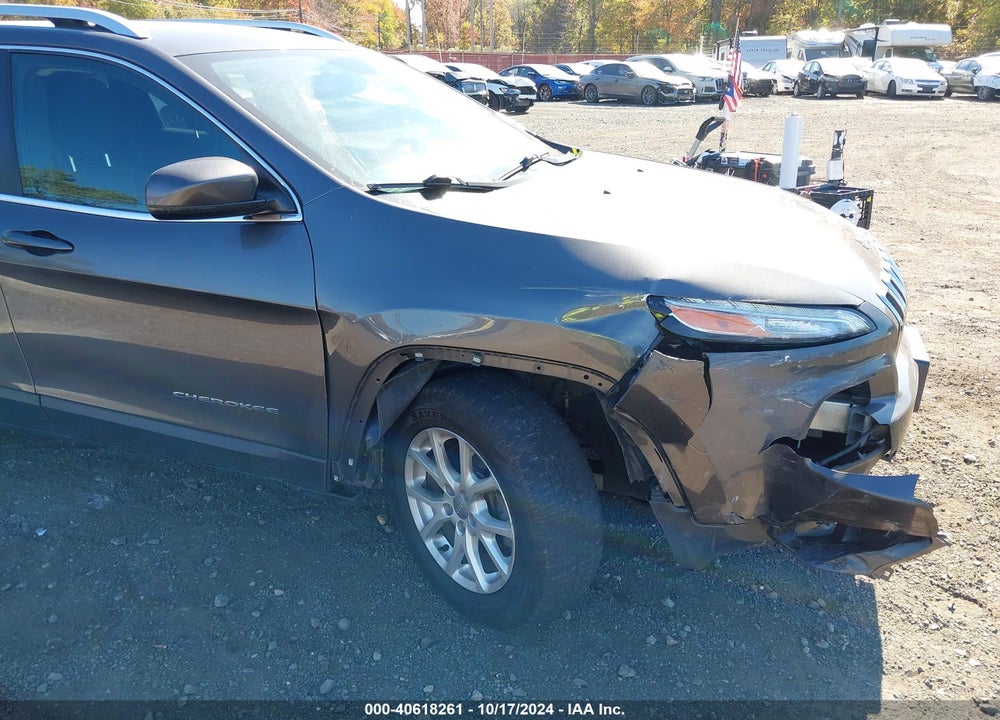 2016 JEEP CHEROKEE LATITUDE VIN: 1C4PJMCB4GW372190