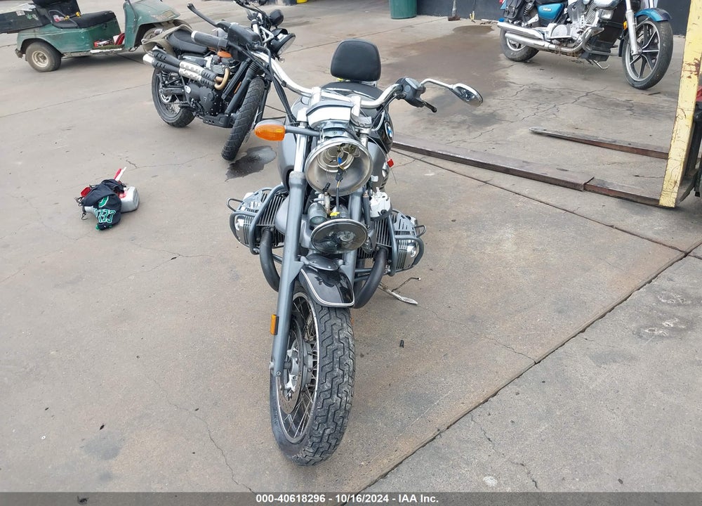 2001 BMW R1200 C VIN: WB10434A11ZA66160