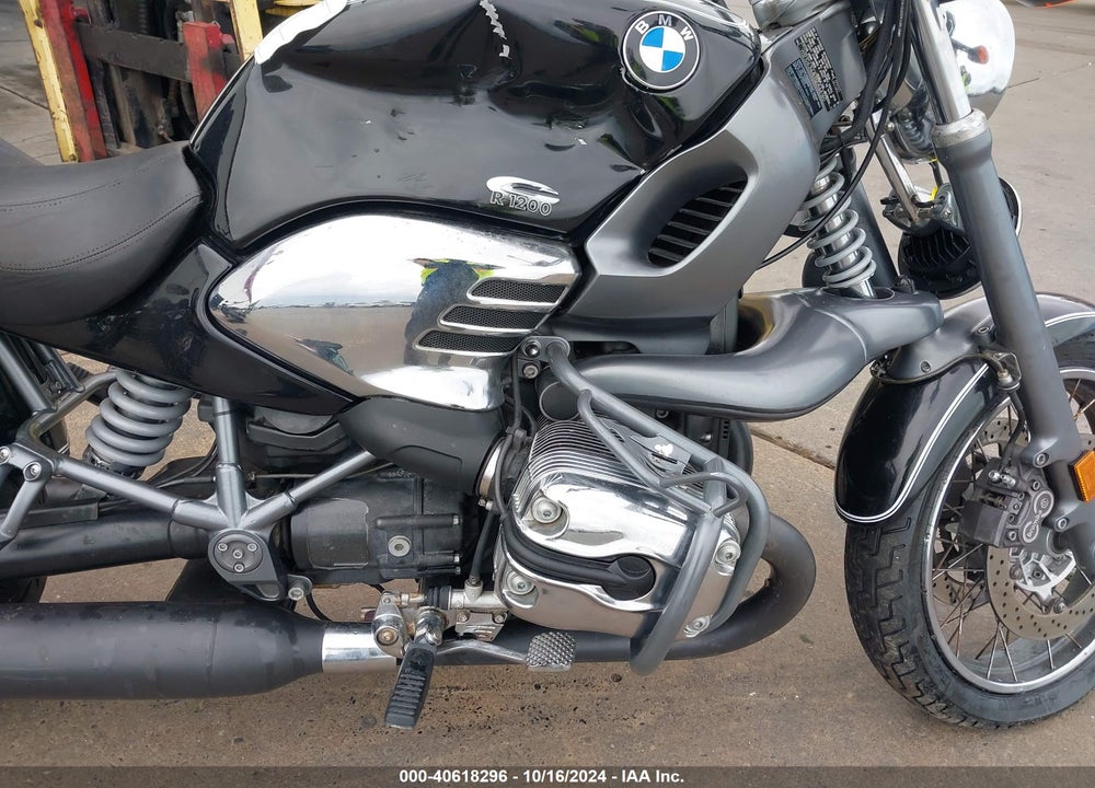 2001 BMW R1200 C VIN: WB10434A11ZA66160