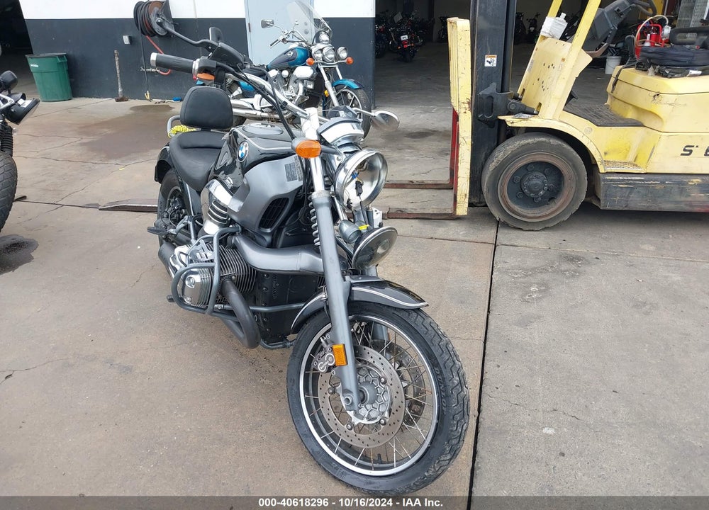 2001 BMW R1200 C VIN: WB10434A11ZA66160