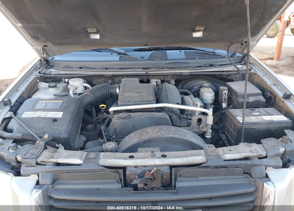 2005 GMC ENVOY XL SLE VIN: 1GKES16S456104515