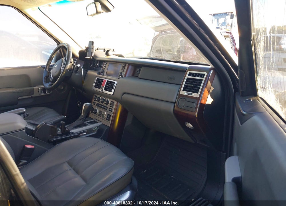2006 LAND ROVER RANGE ROVER HSE VIN: SALME15466A222882
