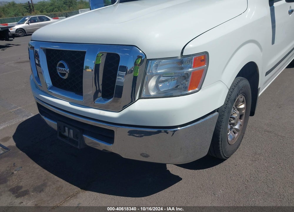 2015 NISSAN NV PASSENGER NV3500 HD SV V6 VIN: 5BZBF0AA4FN851356