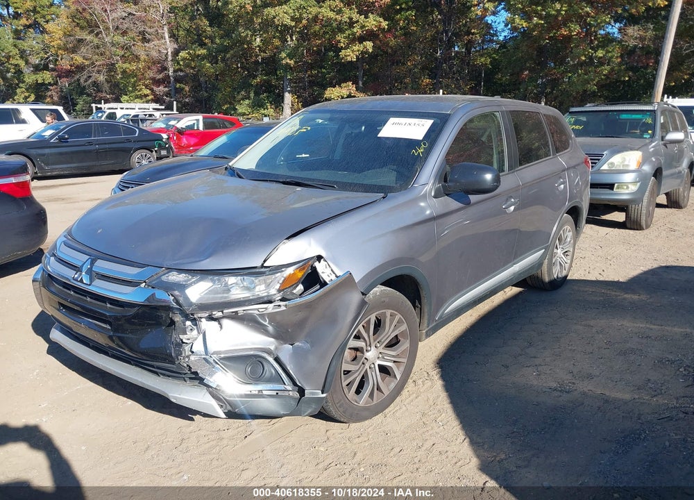 2018 MITSUBISHI OUTLANDER ES VIN: JA4AD2A34JZ055796