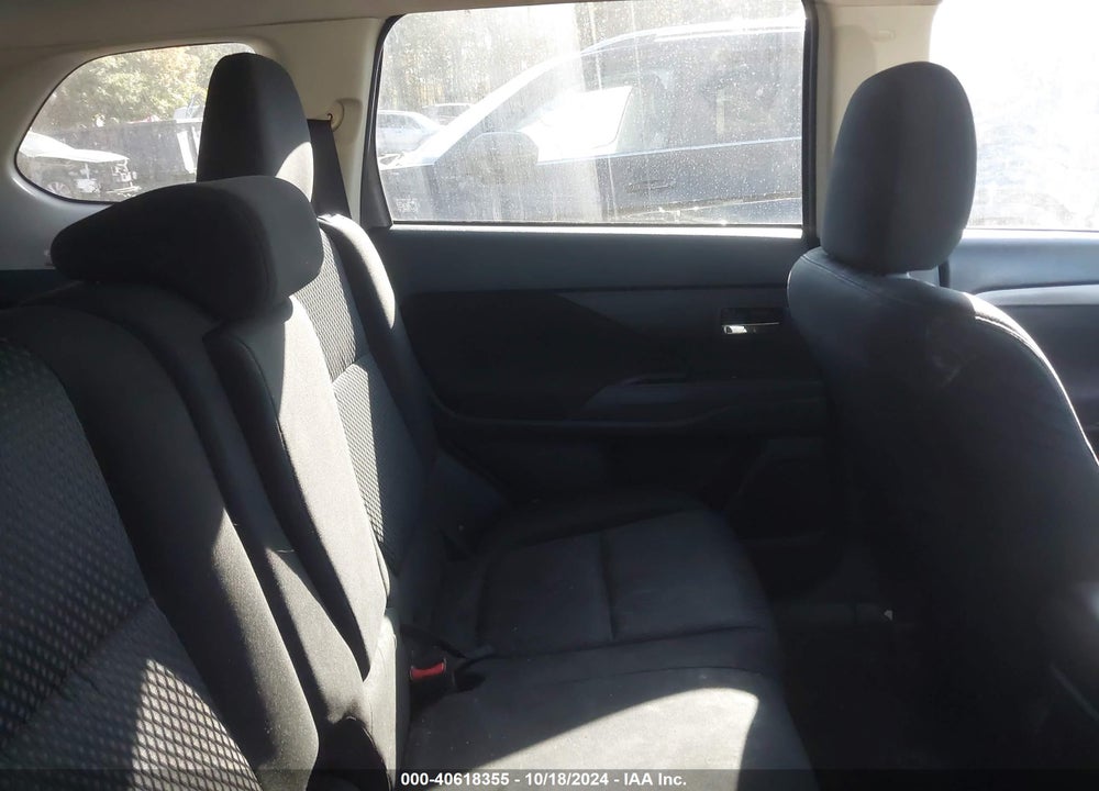 2018 MITSUBISHI OUTLANDER ES VIN: JA4AD2A34JZ055796
