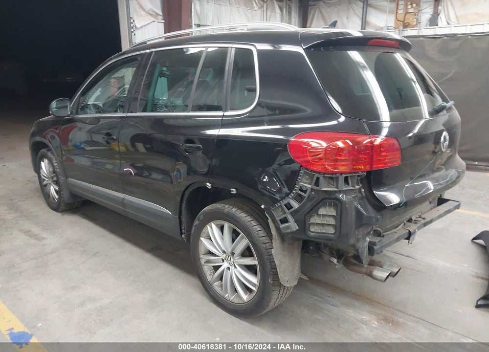 2014 VOLKSWAGEN TIGUAN SEL VIN: WVGBV3AX1EW565543