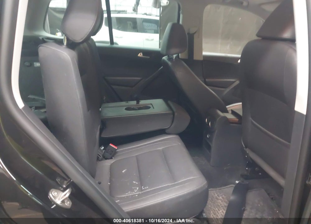 2014 VOLKSWAGEN TIGUAN SEL VIN: WVGBV3AX1EW565543