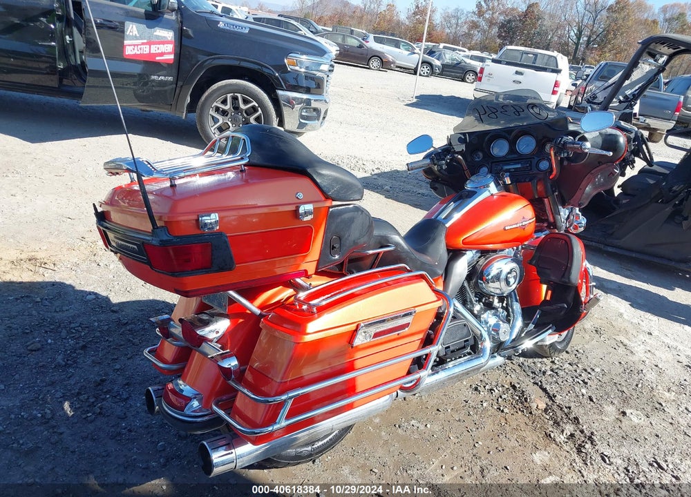 2012 HARLEY-DAVIDSON FLHTCU ULTRA CLASSIC ELECTRA GLD VIN: 1HD1FCM14CB624642