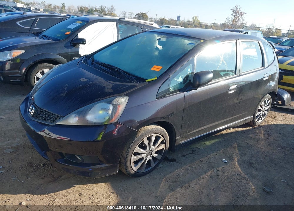 2013 HONDA FIT SPORT VIN: JHMGE8H5XDC006289