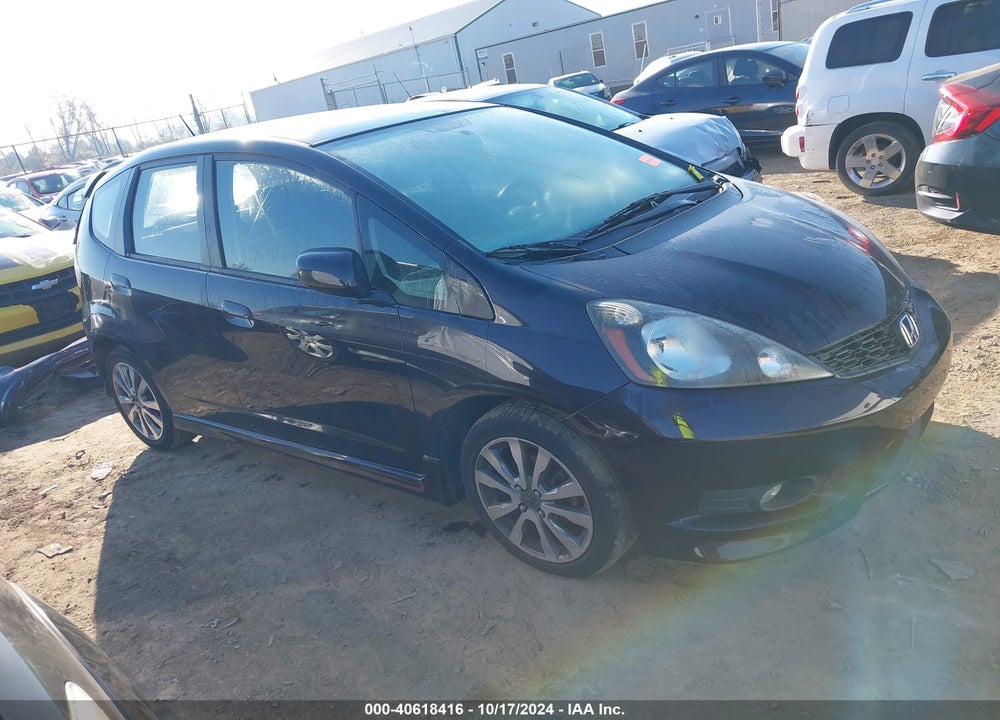 2013 HONDA FIT SPORT VIN: JHMGE8H5XDC006289
