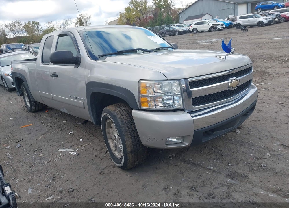 2008 CHEVROLET SILVERADO 1500 LT2 VIN: 2GCEK19J481213955