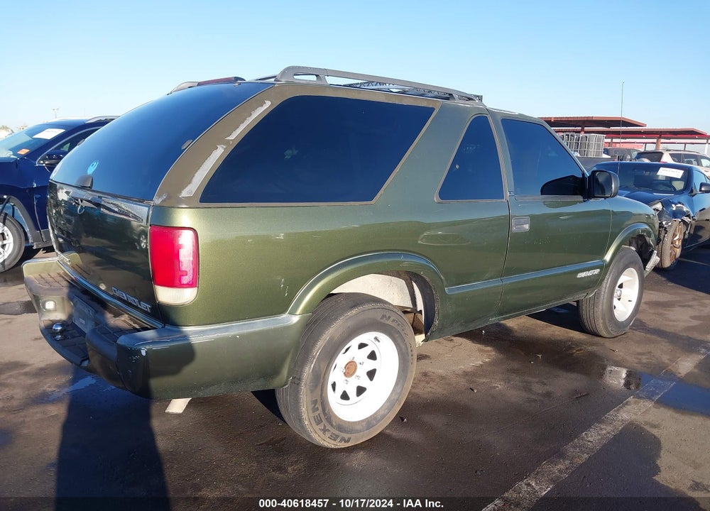 2001 CHEVROLET BLAZER LS VIN: 1GNCS18W81K111902