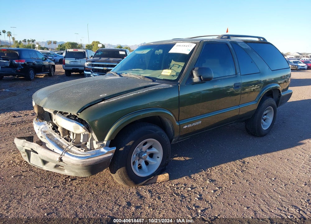 2001 CHEVROLET BLAZER LS VIN: 1GNCS18W81K111902