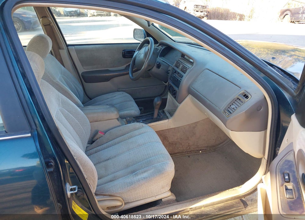 1998 TOYOTA AVALON XL VIN: 4T1BF18B6WU262198