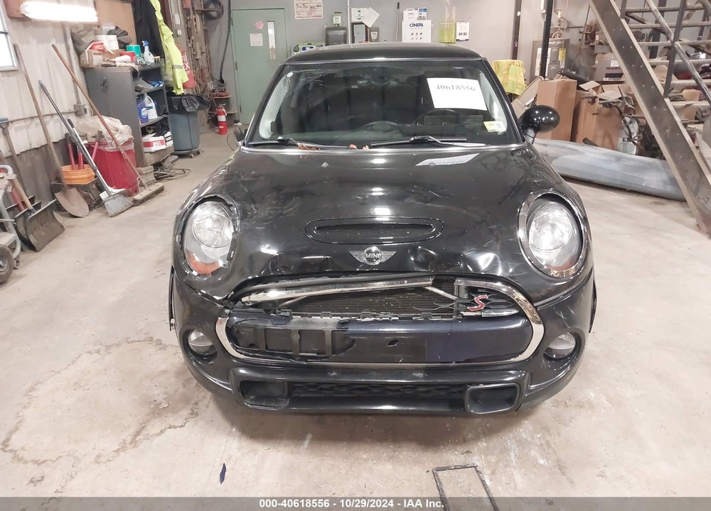2016 MINI HARDTOP COOPER S VIN: WMWXP7C56G3B33171
