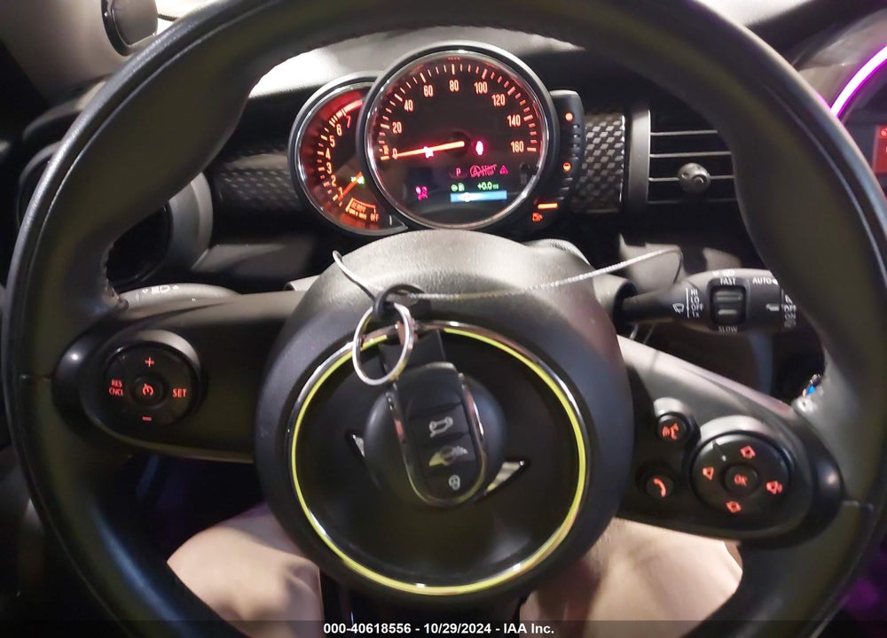 2016 MINI HARDTOP COOPER S VIN: WMWXP7C56G3B33171
