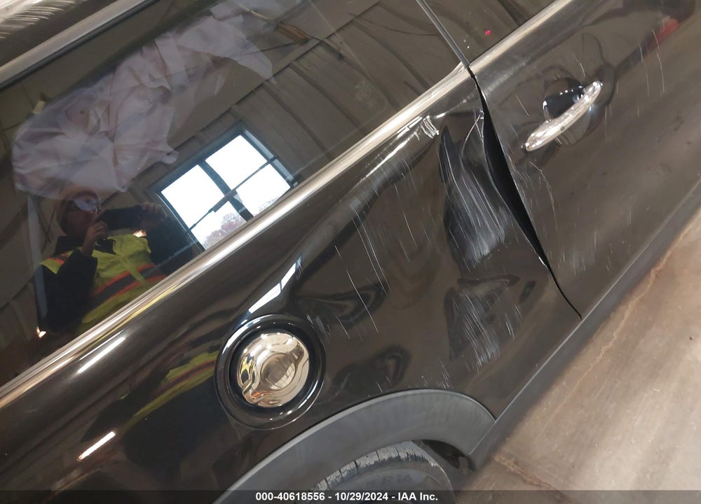 2016 MINI HARDTOP COOPER S VIN: WMWXP7C56G3B33171