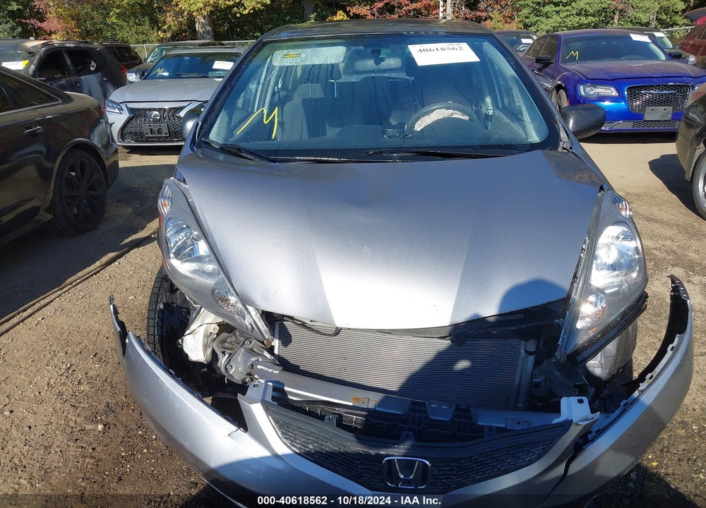 2009 HONDA FIT VIN: JHMGE88299S064879