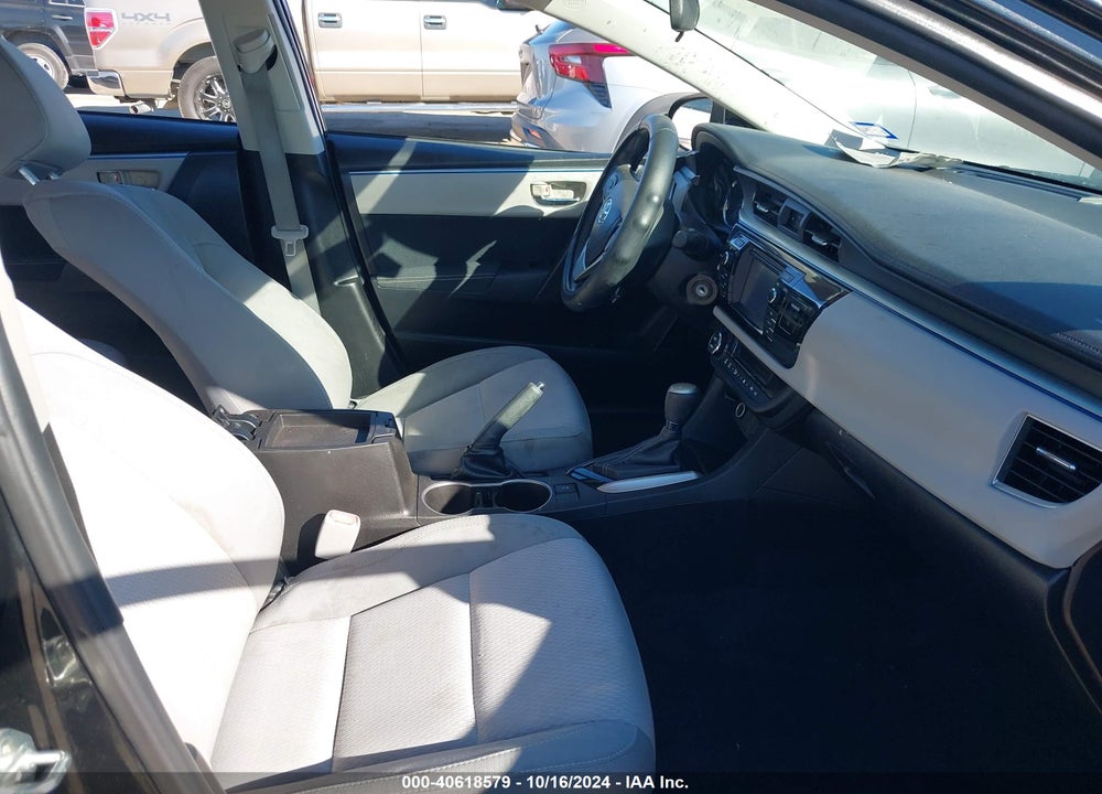2015 TOYOTA COROLLA LE VIN: 5YFBURHE9FP213531