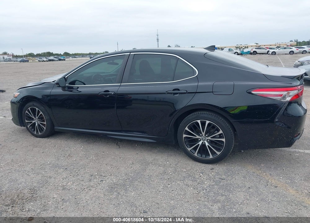 2019 TOYOTA CAMRY SE VIN: 4T1B11HK5KU225202